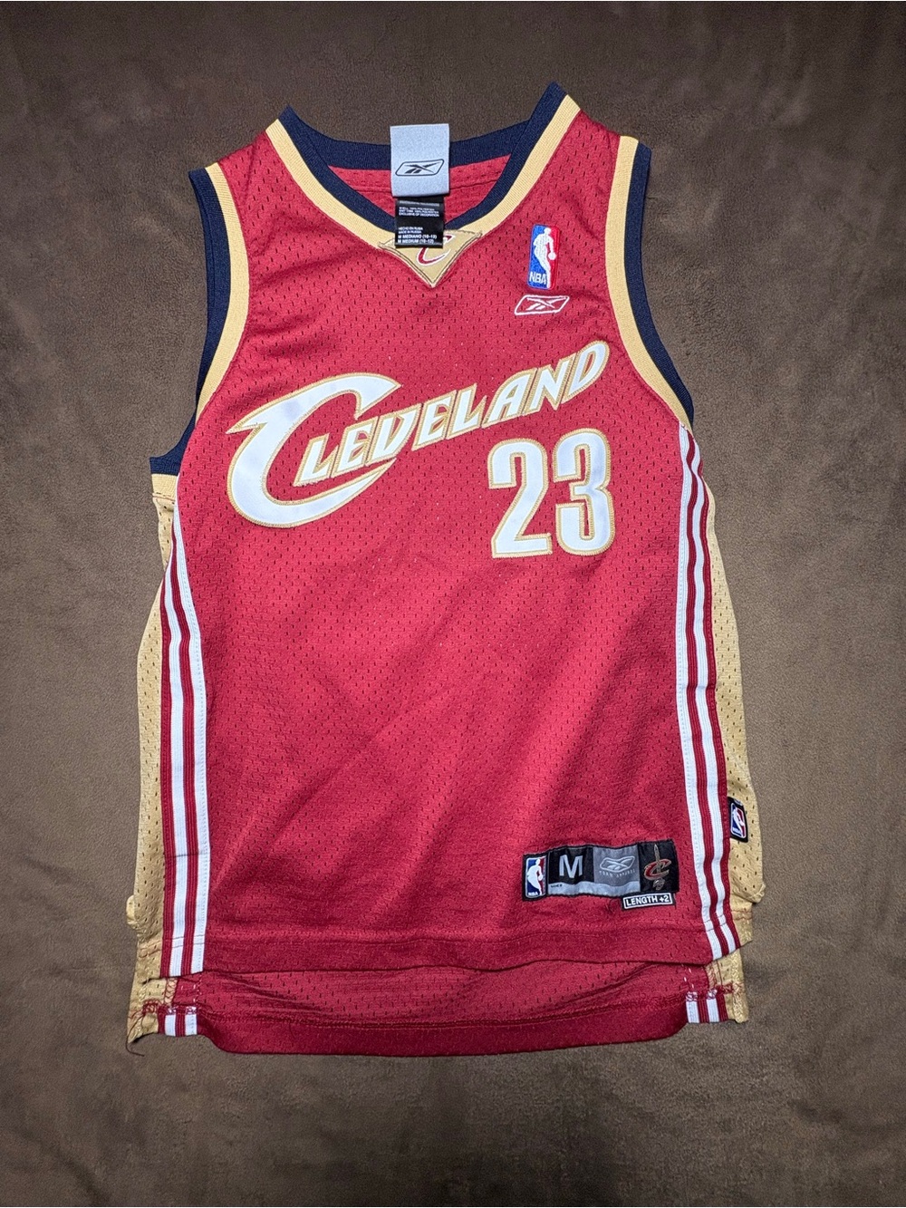Reebok LeBron James Cleveland Cavaliers Jersey – Size Youth Medium (10-12)